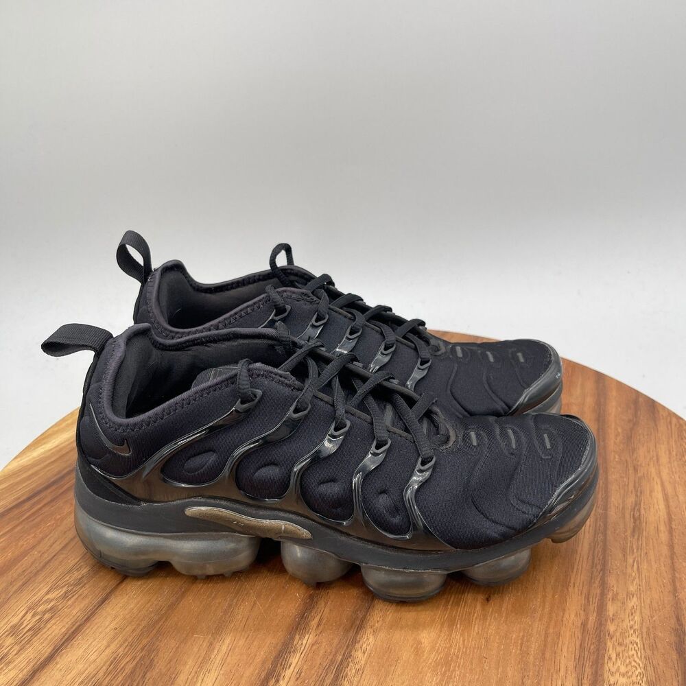Nike Air Vapor Max Plus Shoes Womens Size 8.5 Triple Black Running Comfort Gym
